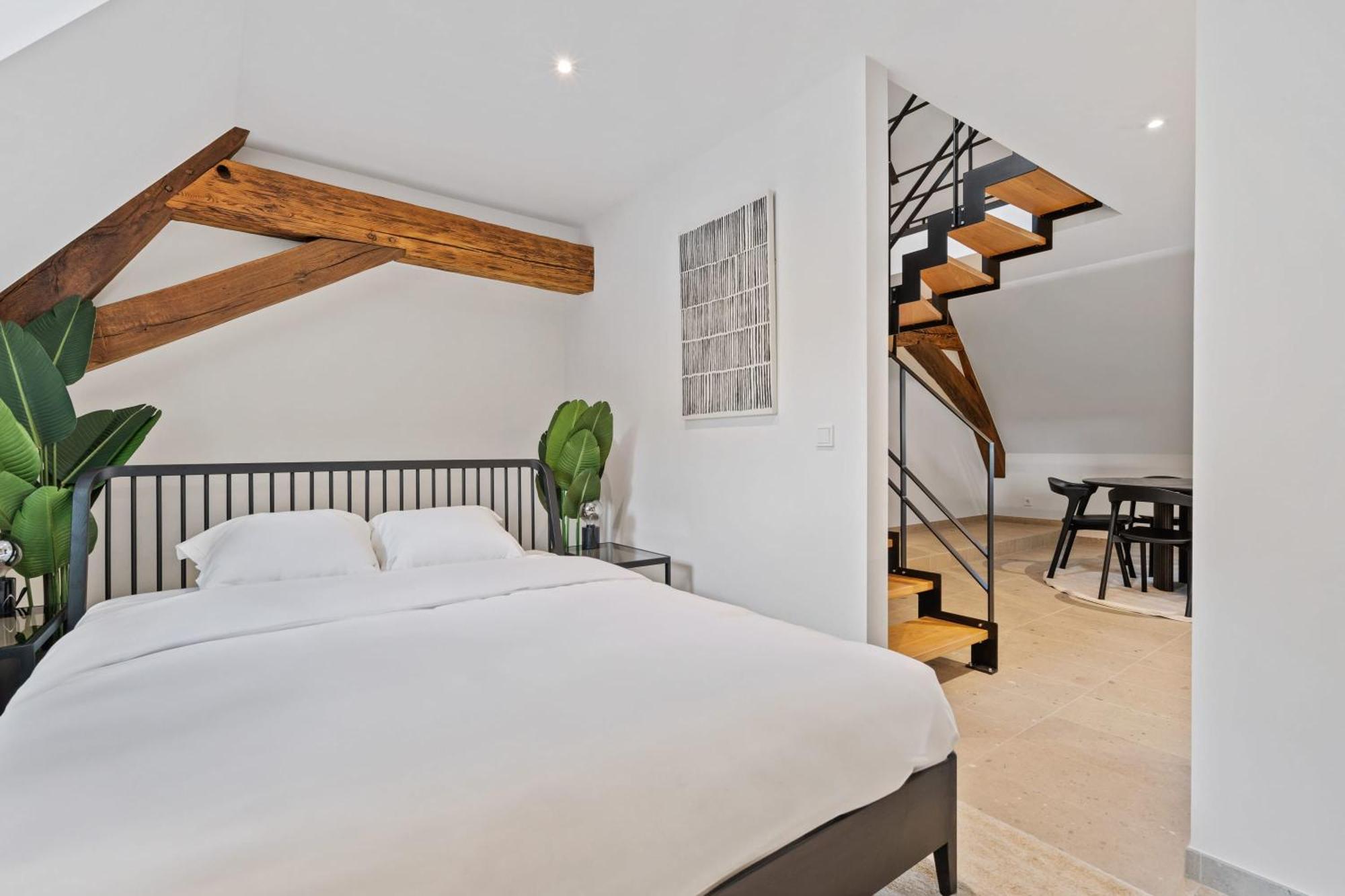 Elegant Clausen Apartment With King Bed & Wifi Люксембург Экстерьер фото
